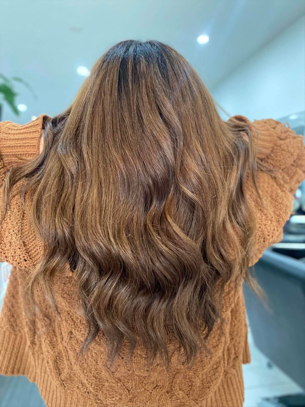 Caramel waves at Arty Hair Studio
