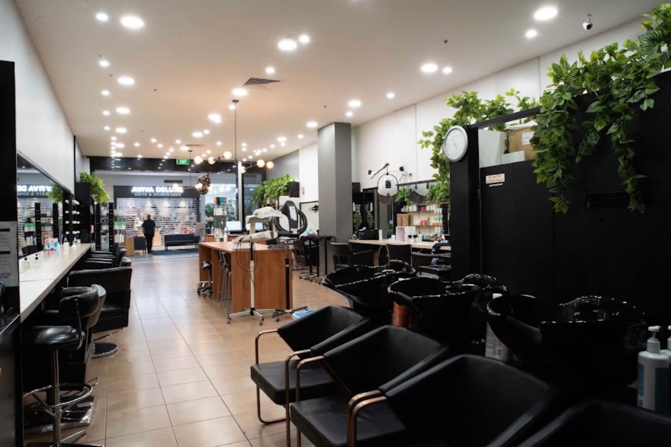 Inside Cutters His & Hers, Waverley Gardens